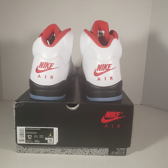 Men's Air Jordan 5 Retro - Picture 3 of 4